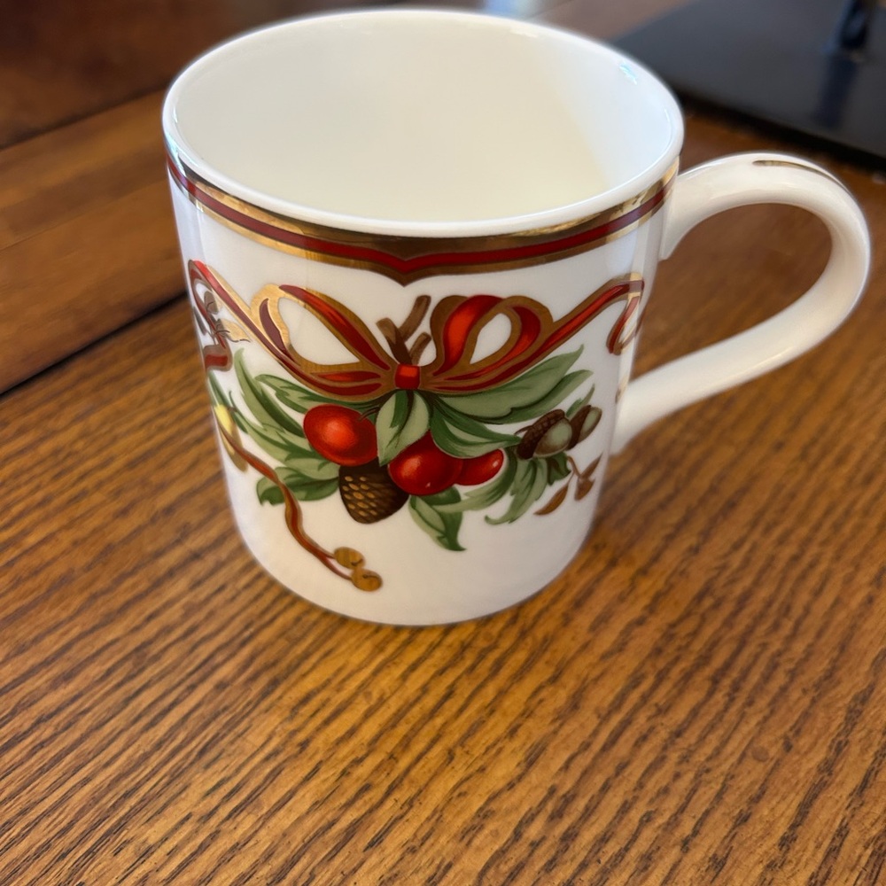 Tiffany & Co White and Red Holiday Mug